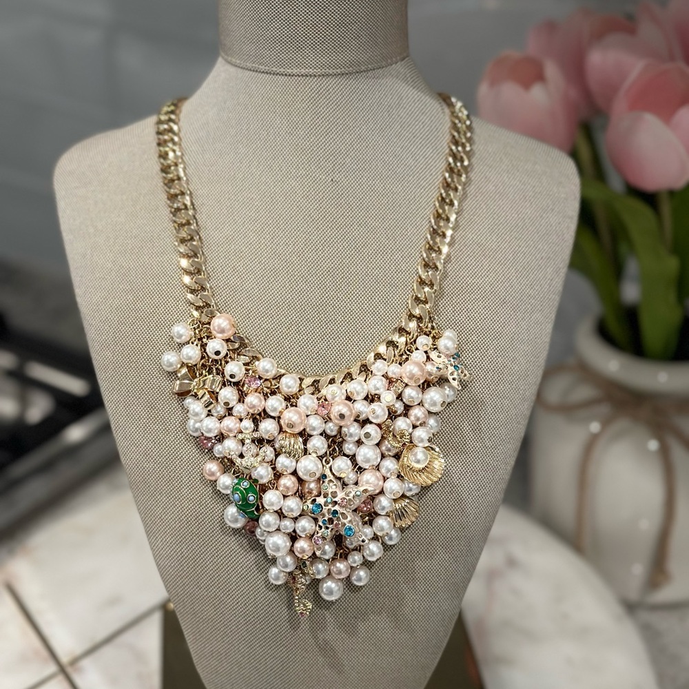 ✨NWT✨ BETSEY JOHNSON CRUISE CONTROL SEAHORSE SHELL FAUX PEARL BLING BIB NECKLACE